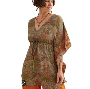 Women's Earthbound Trading Paisley Print Cinch Wasist Top Sz Small NWT